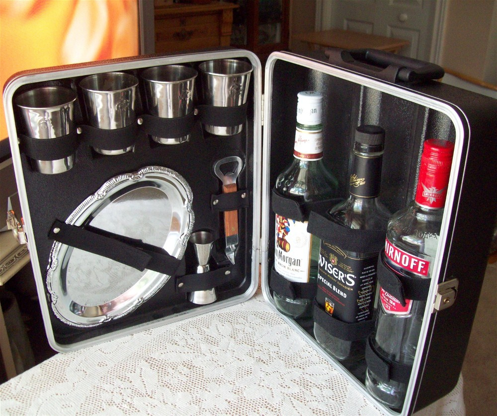 Anything & Everything Portable Cocktail Bar Accessories Set